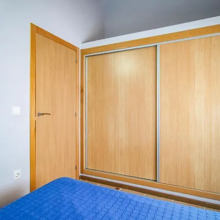 Three-bedroom Holiday In Сasa de vacaciones Calpe